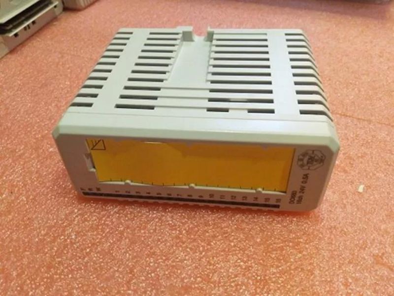 DO890 ABB S800 Digital Output Module 4 CH Isolated Safety Interface PLC Spare Parts 3BSC690074R1